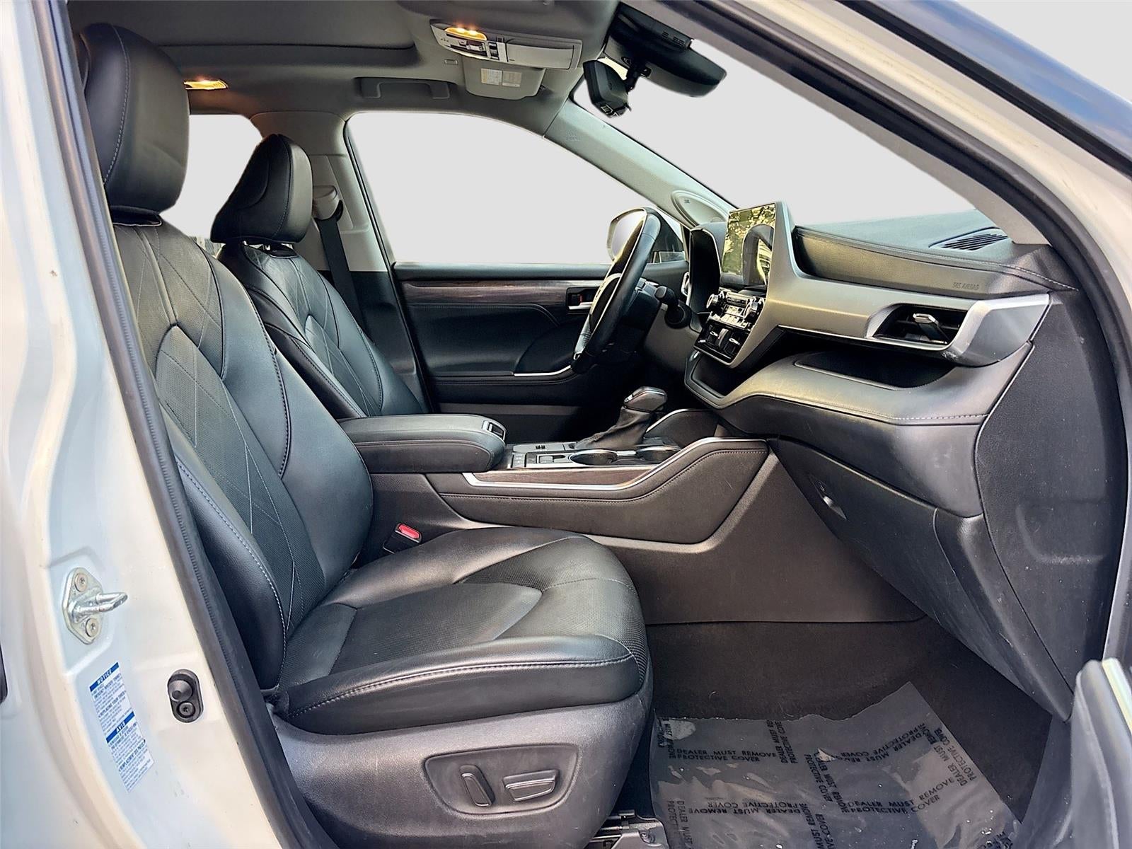 2021 Toyota Highlander Hybrid Platinum