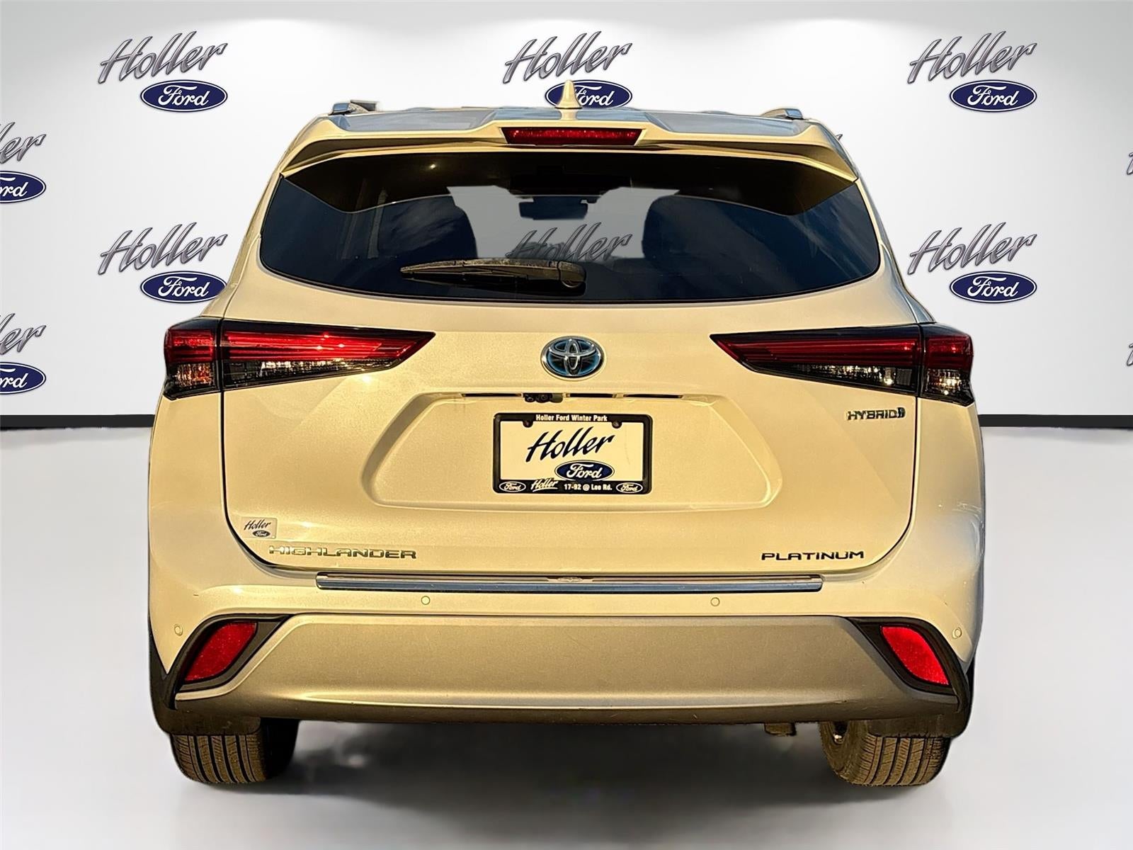 2021 Toyota Highlander Hybrid Platinum