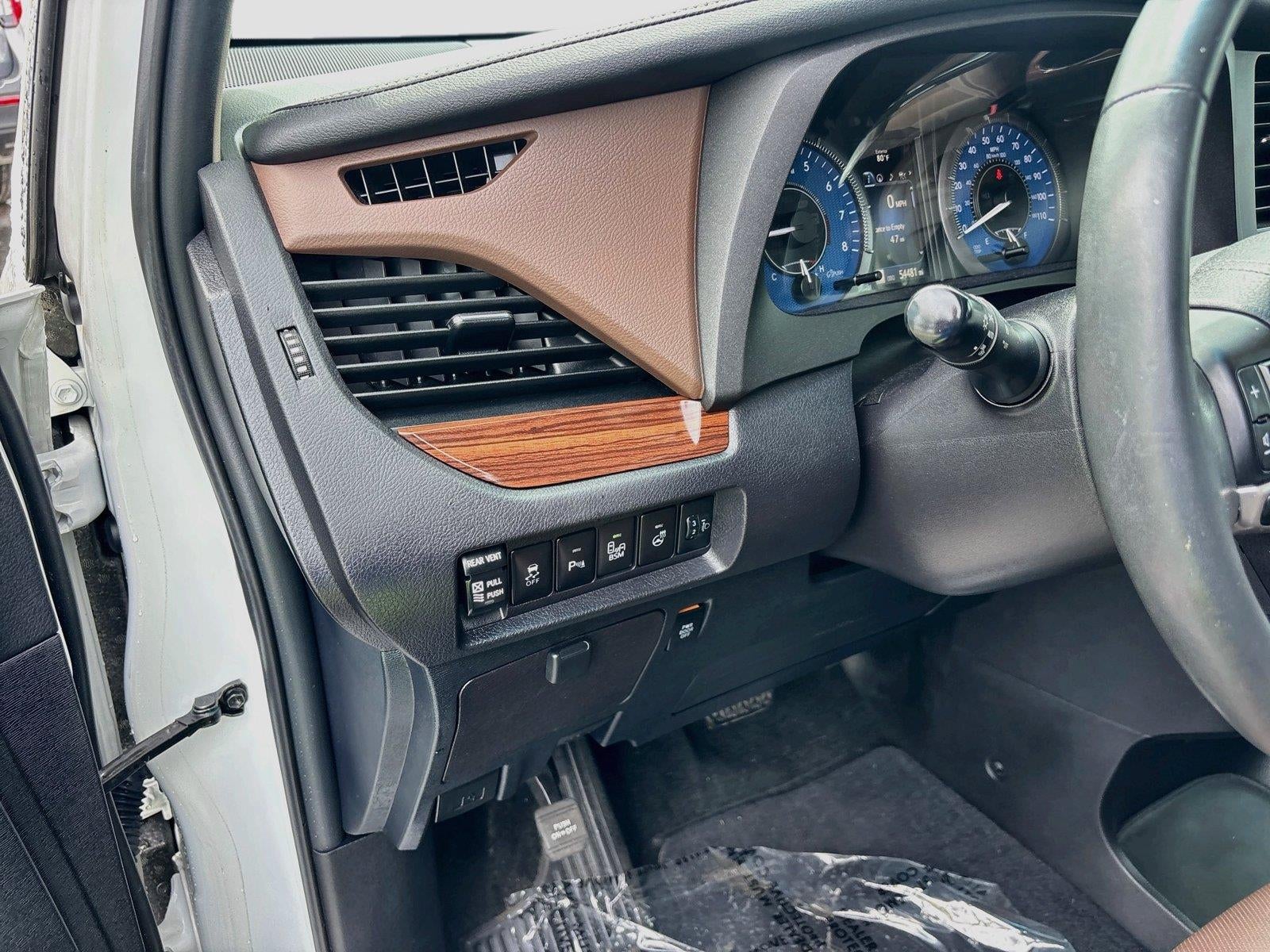 2017 Toyota Sienna Limited Premium 7-Passenger