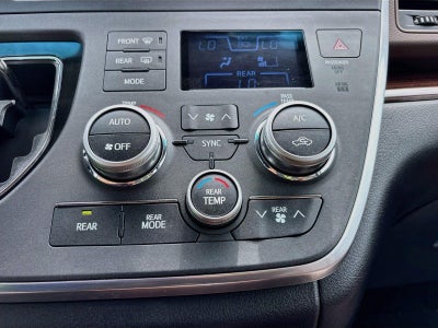 2017 Toyota Sienna Limited Premium 7-Passenger