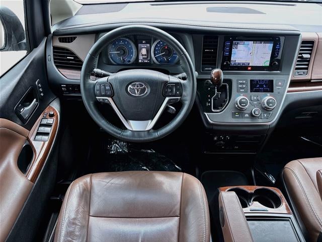 2017 Toyota Sienna Limited Premium 7-Passenger