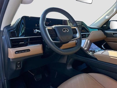 2025 INFINITI QX80 LUXE