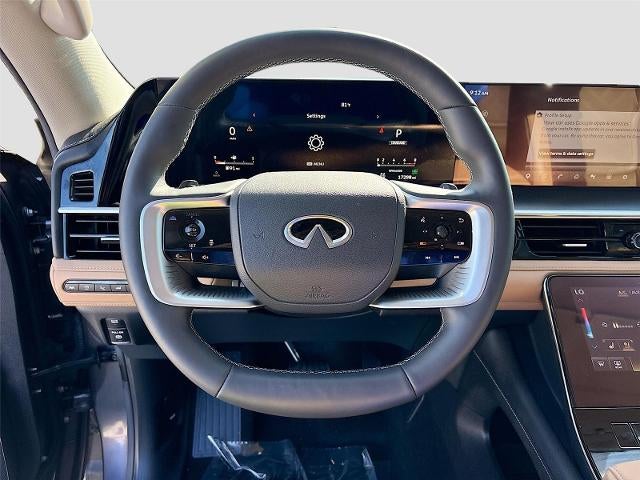 2025 INFINITI QX80 LUXE