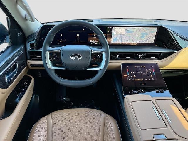 2025 INFINITI QX80 LUXE
