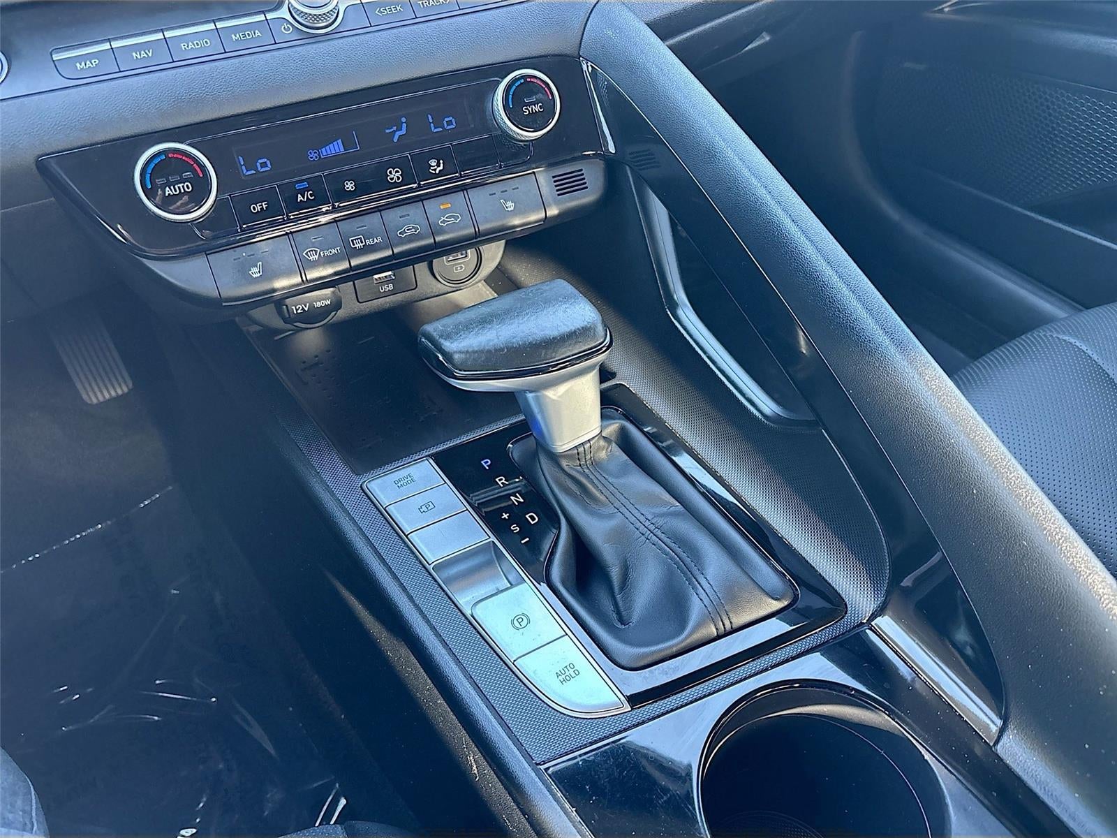 2022 Hyundai Elantra Limited