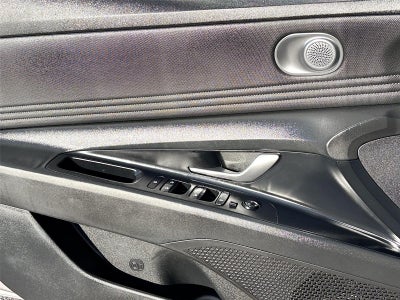 2022 Hyundai Elantra Limited