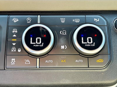 2024 Land Rover Defender X-Dynamic SE