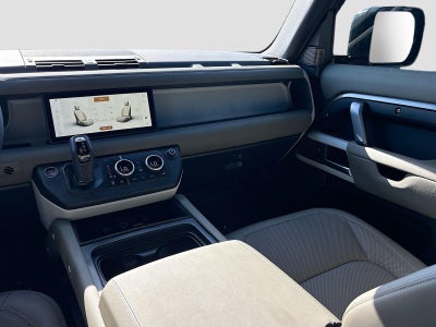 2024 Land Rover Defender X-Dynamic SE