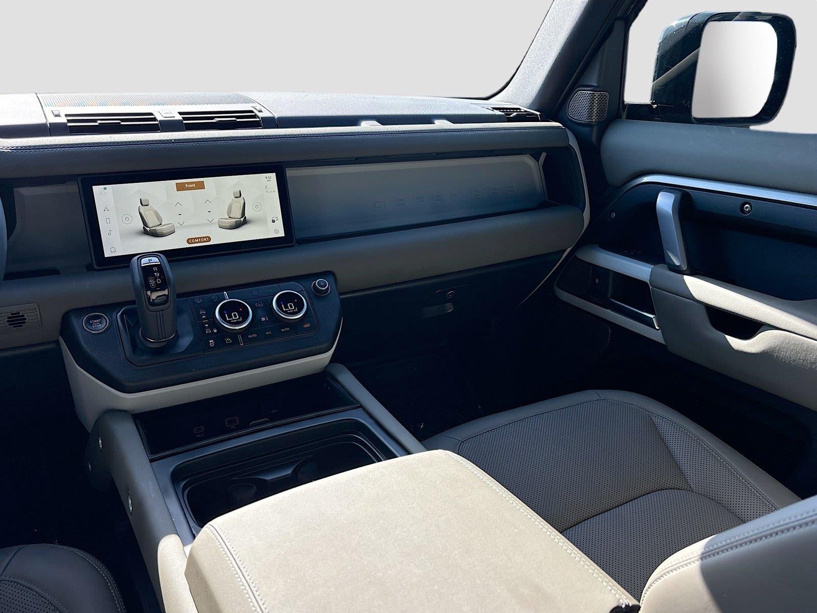 2024 Land Rover Defender X-Dynamic SE