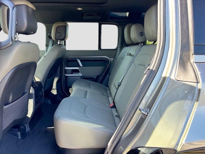 2024 Land Rover Defender X-Dynamic SE