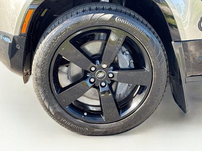 2024 Land Rover Defender X-Dynamic SE