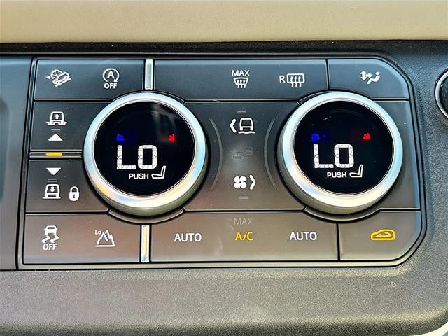 2024 Land Rover Defender X-Dynamic SE