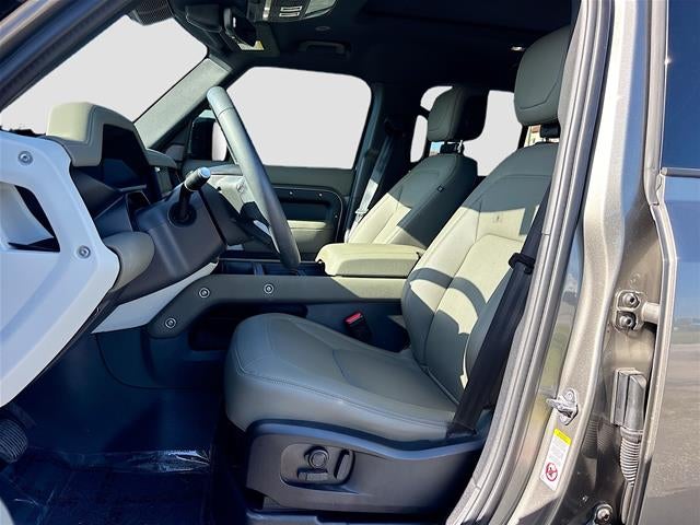 2024 Land Rover Defender X-Dynamic SE