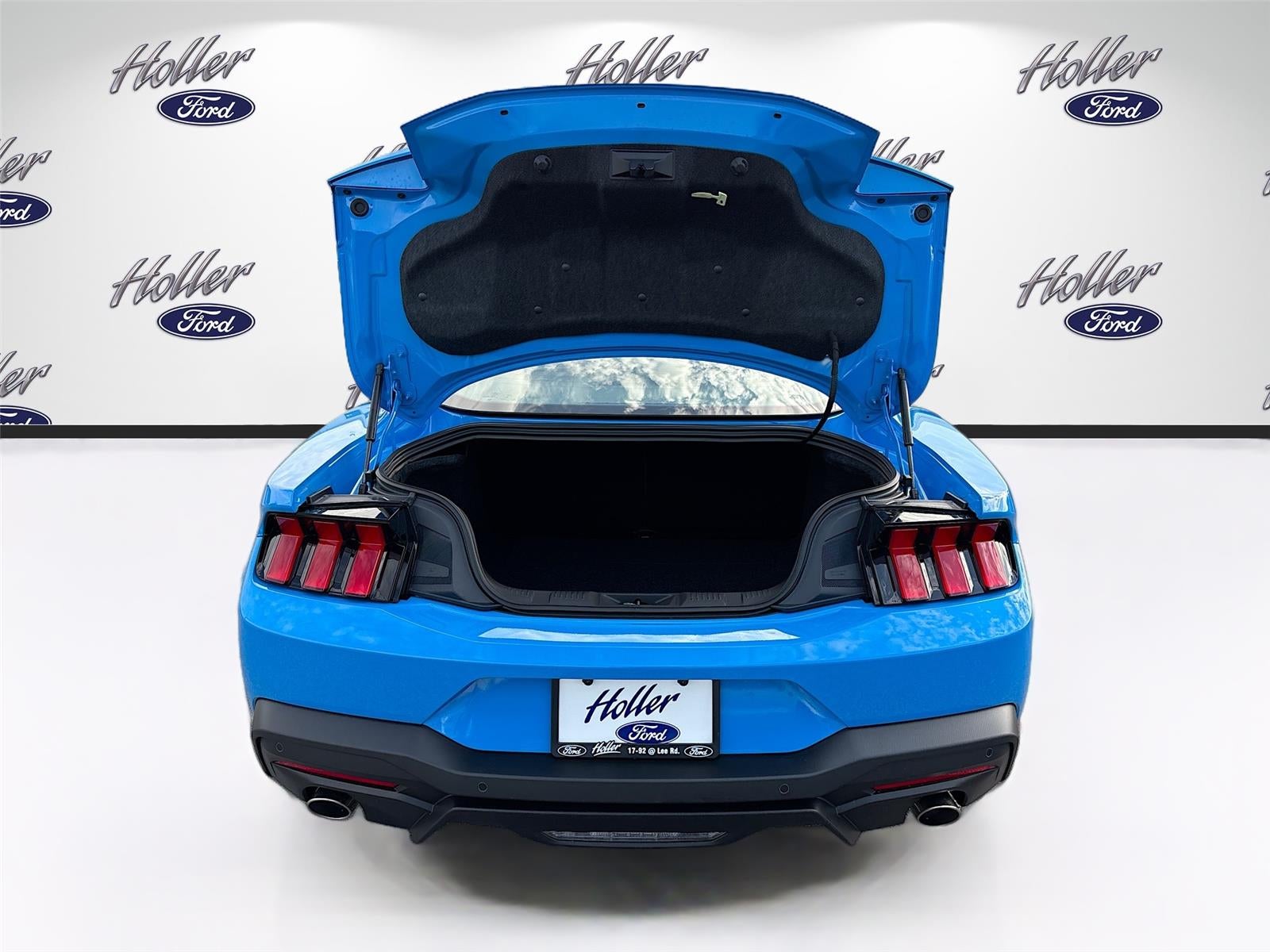 2026 Ford MUSTANG Base