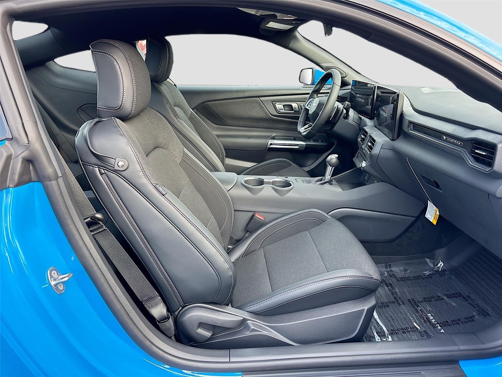 2026 Ford MUSTANG Base