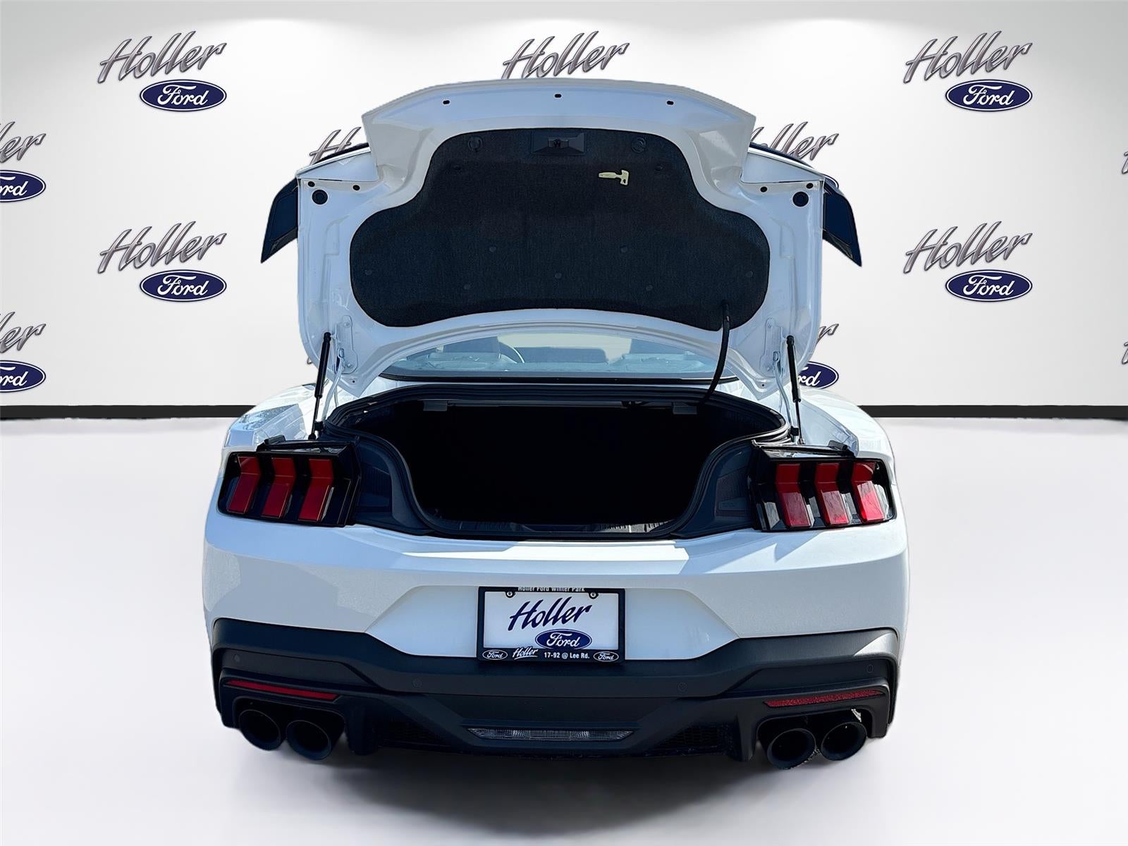 2026 Ford Mustang Dark Horse