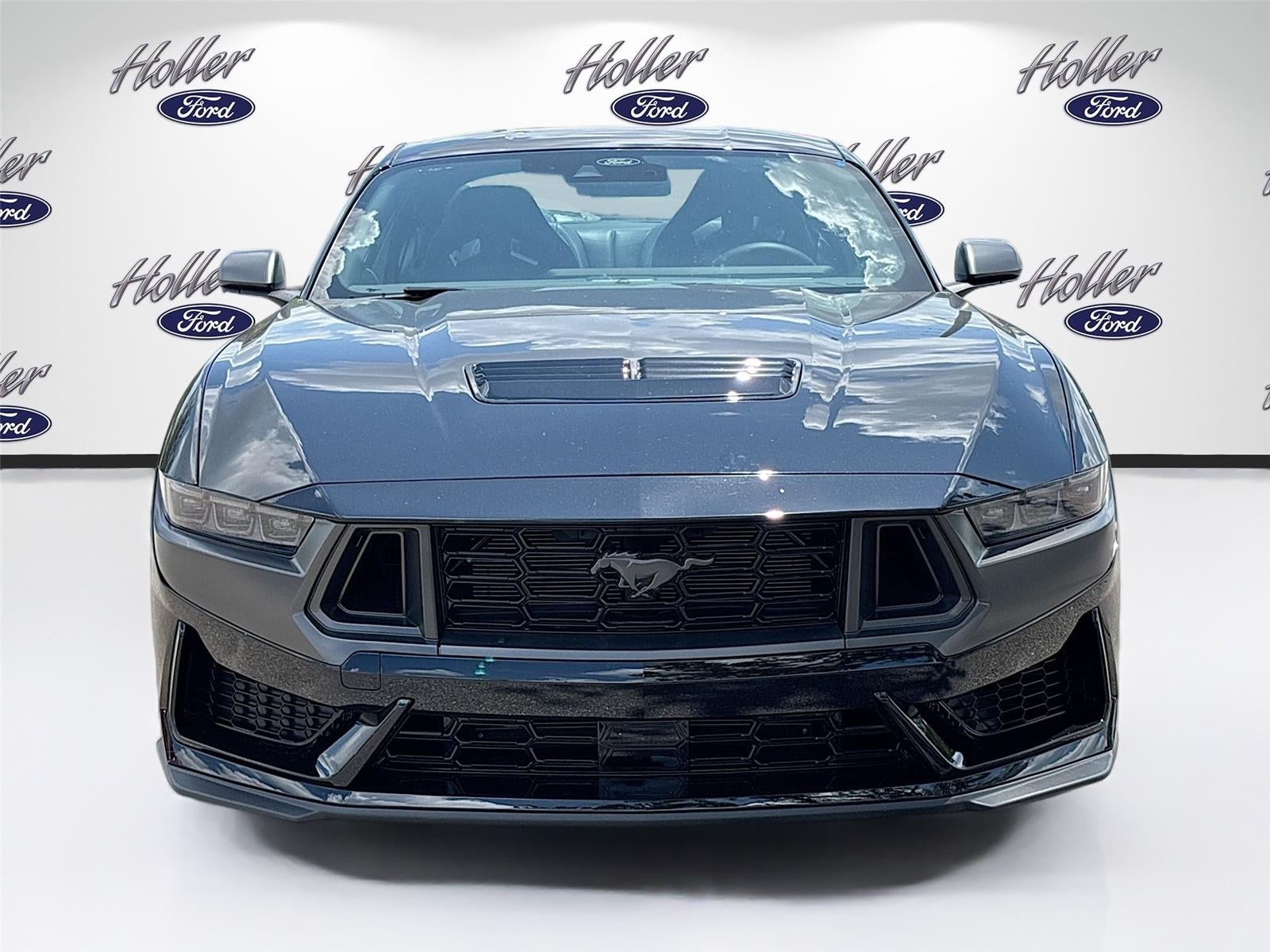 2025 Ford Mustang Dark Horse