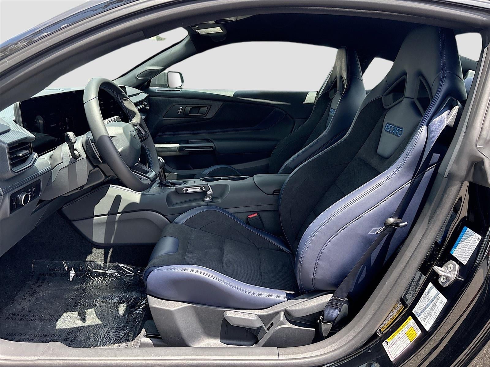 2025 Ford Mustang Dark Horse