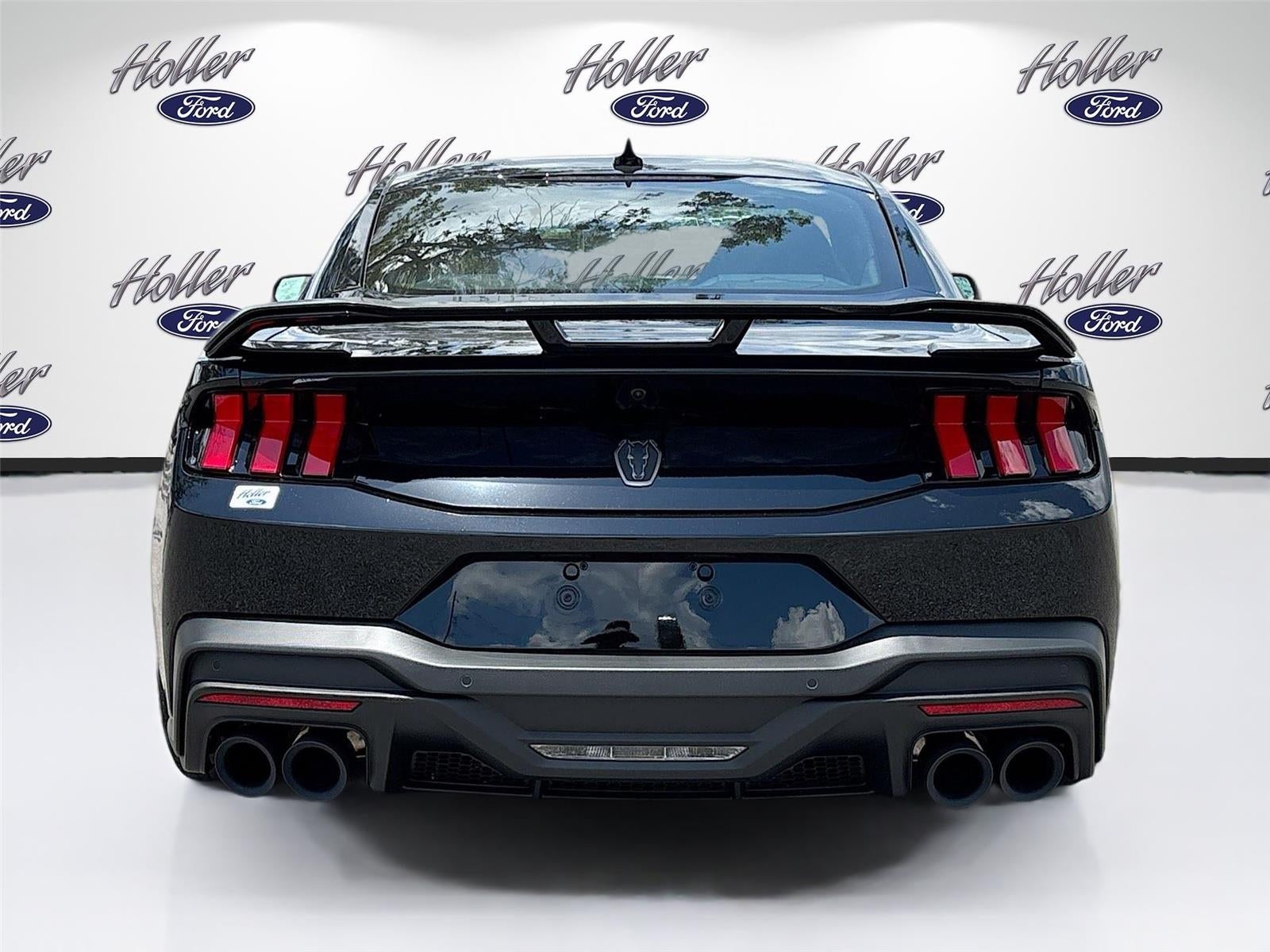 2025 Ford Mustang Dark Horse