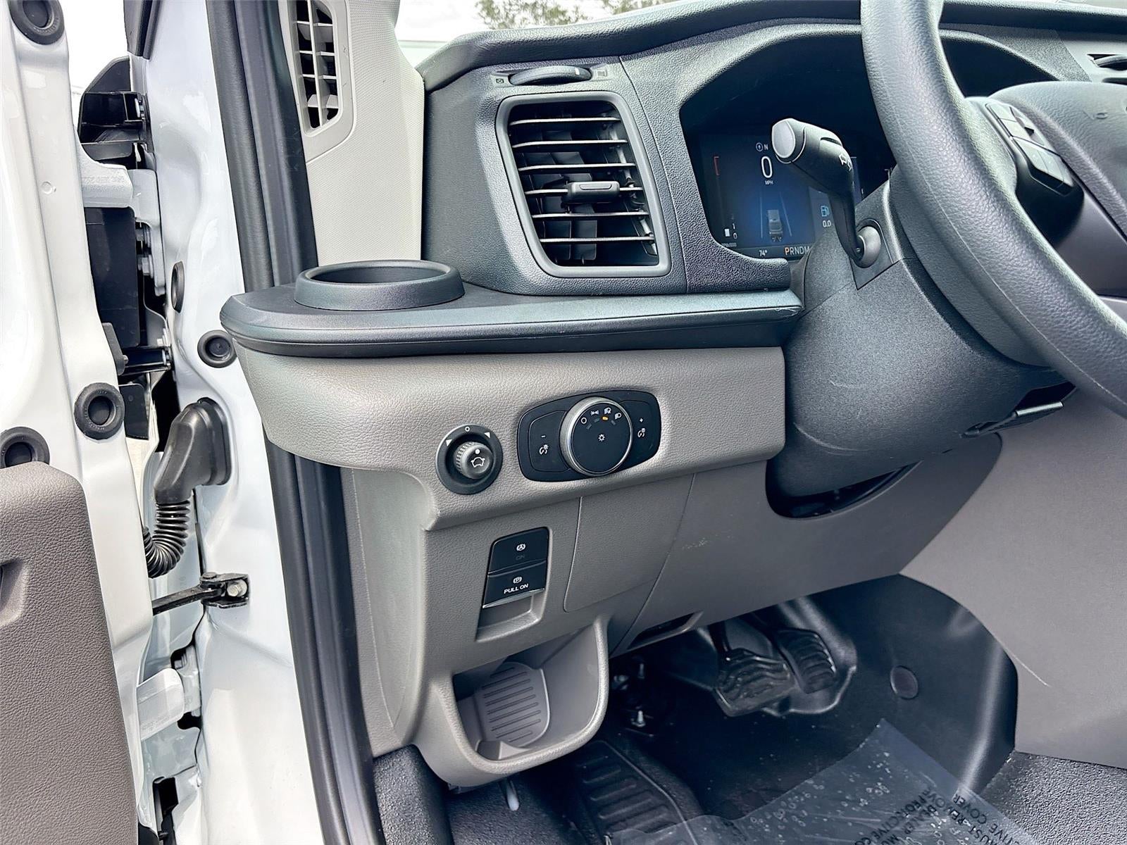 2026 Ford Transit Passenger Wagon XL