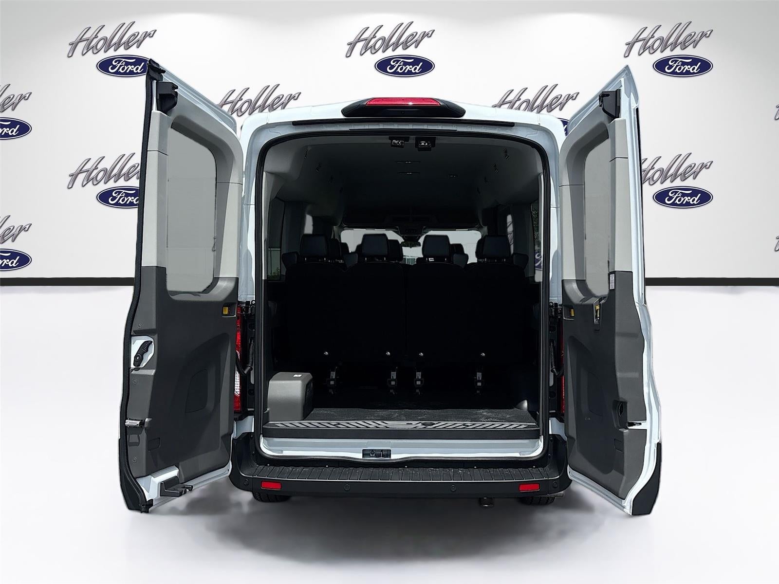 2026 Ford Transit Passenger Wagon XL