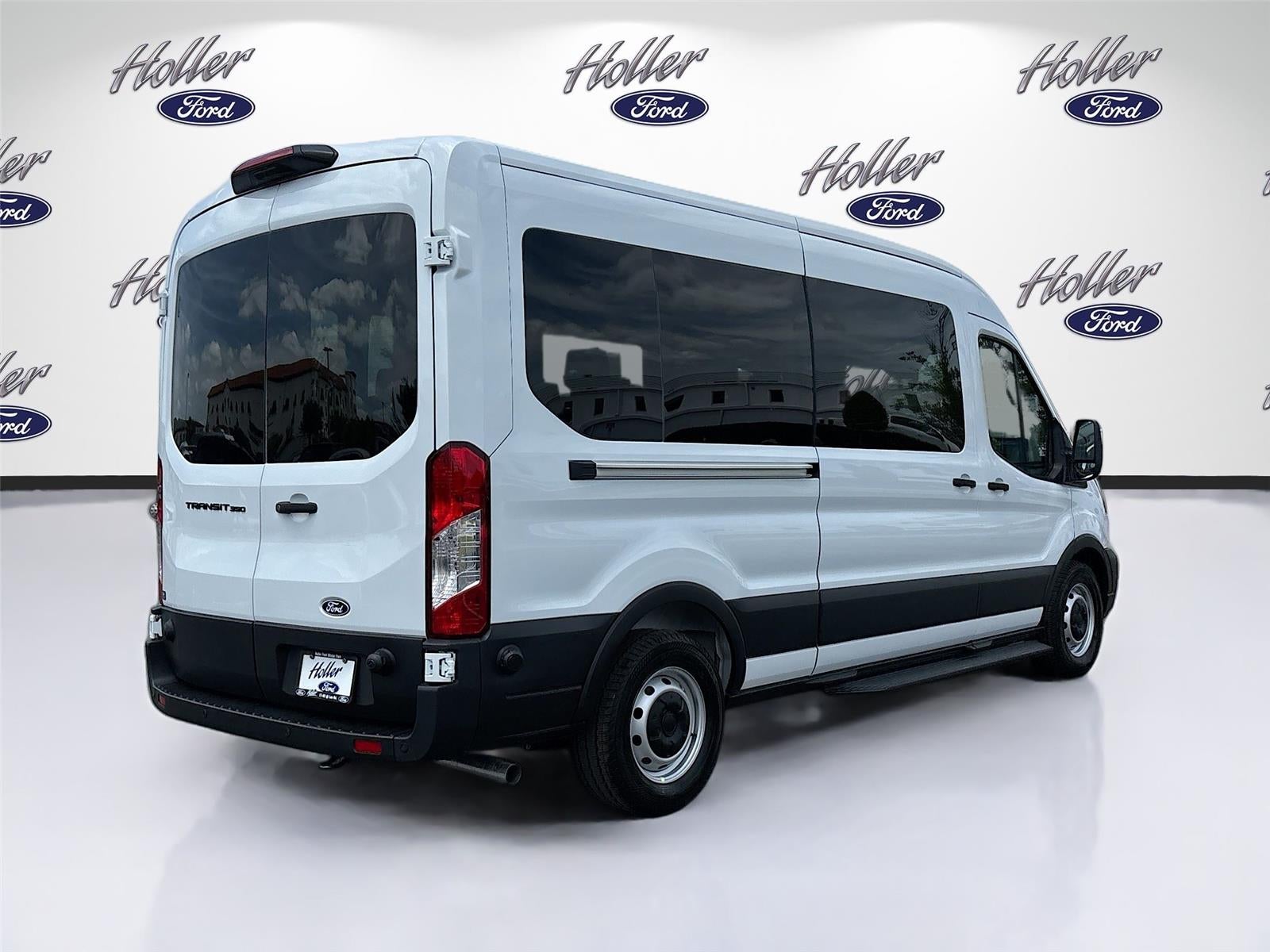 2026 Ford Transit Passenger Wagon XL