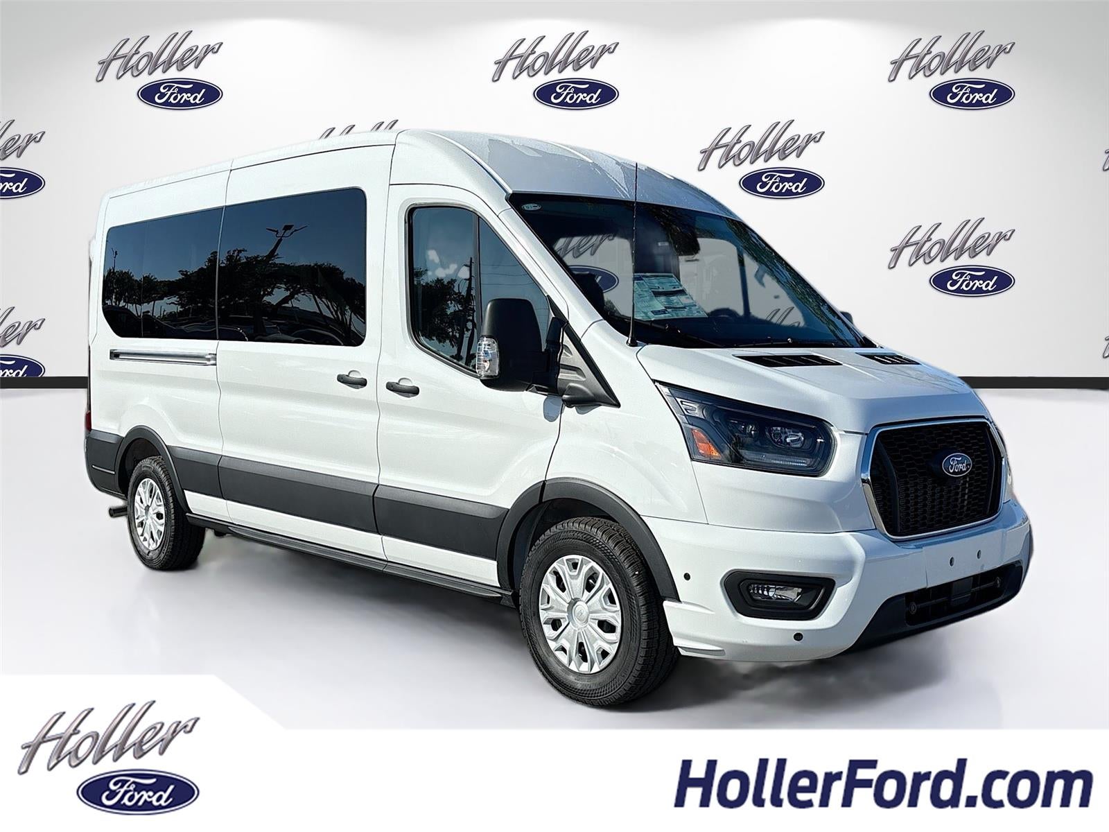 2026 Ford Transit Passenger Wagon XLT
