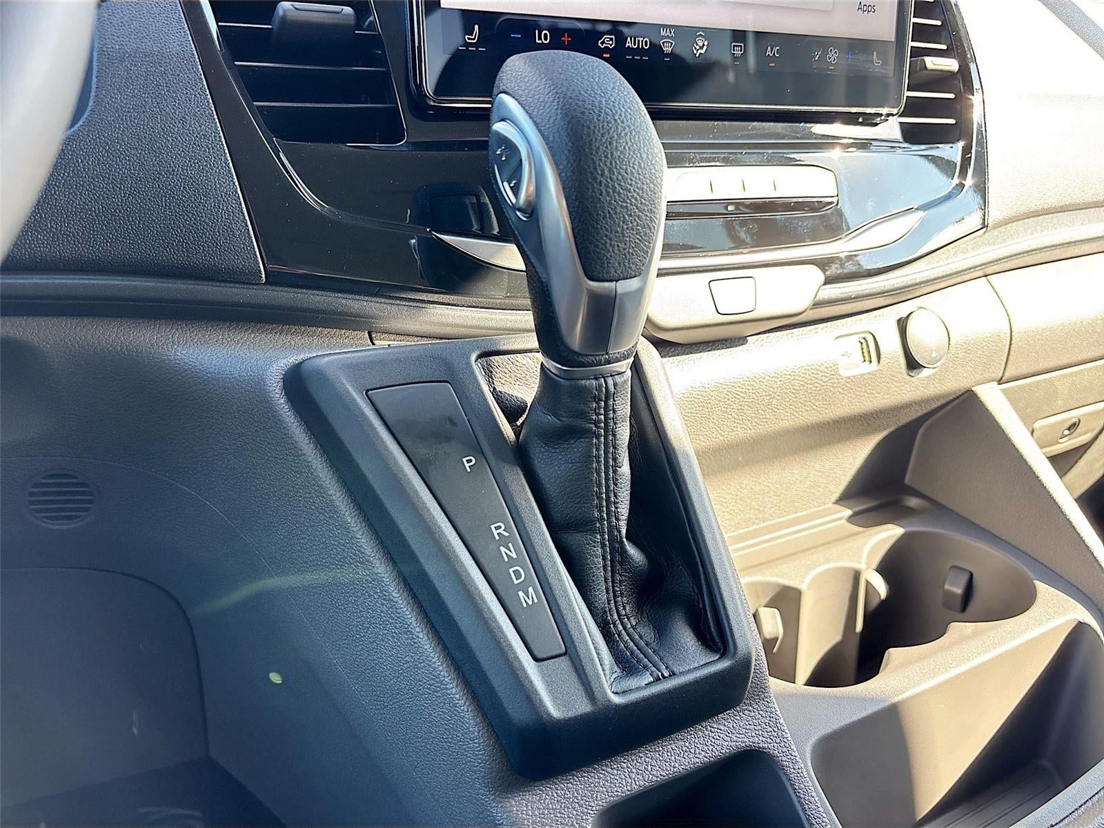 2026 Ford Transit Passenger Wagon XLT