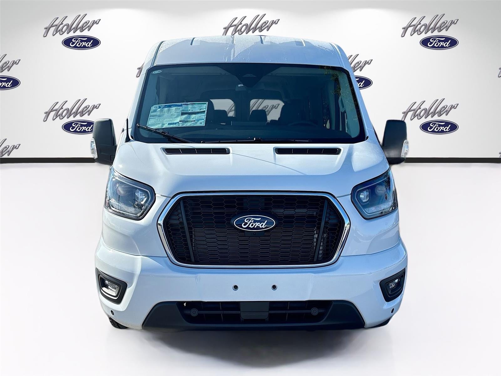 2026 Ford Transit Passenger Wagon XLT