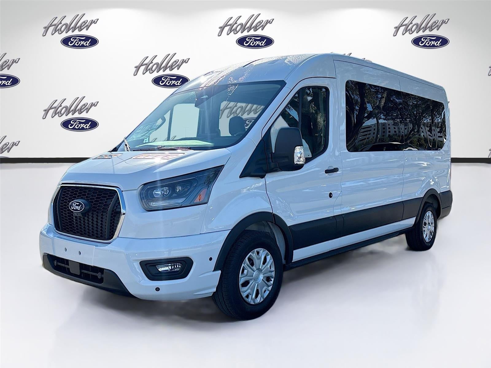 2026 Ford Transit Passenger Wagon XLT