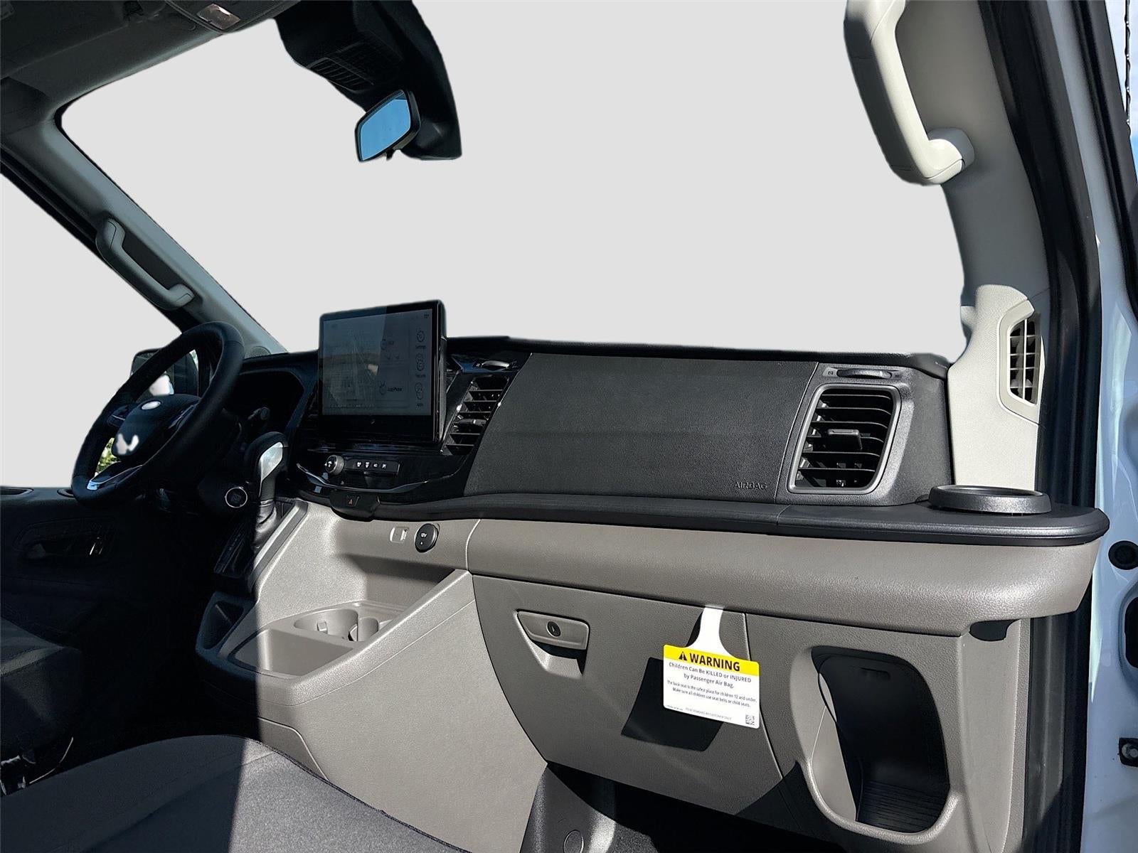 2026 Ford Transit Passenger Wagon XLT