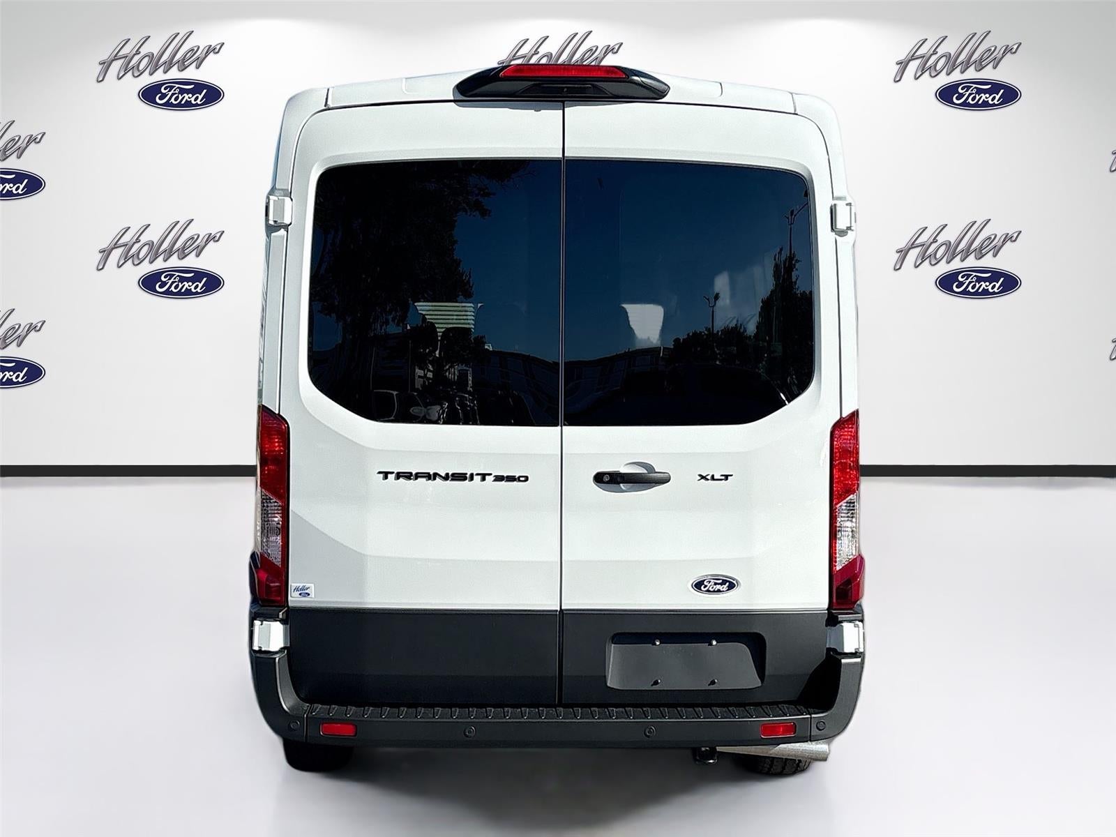 2026 Ford Transit Passenger Wagon XLT