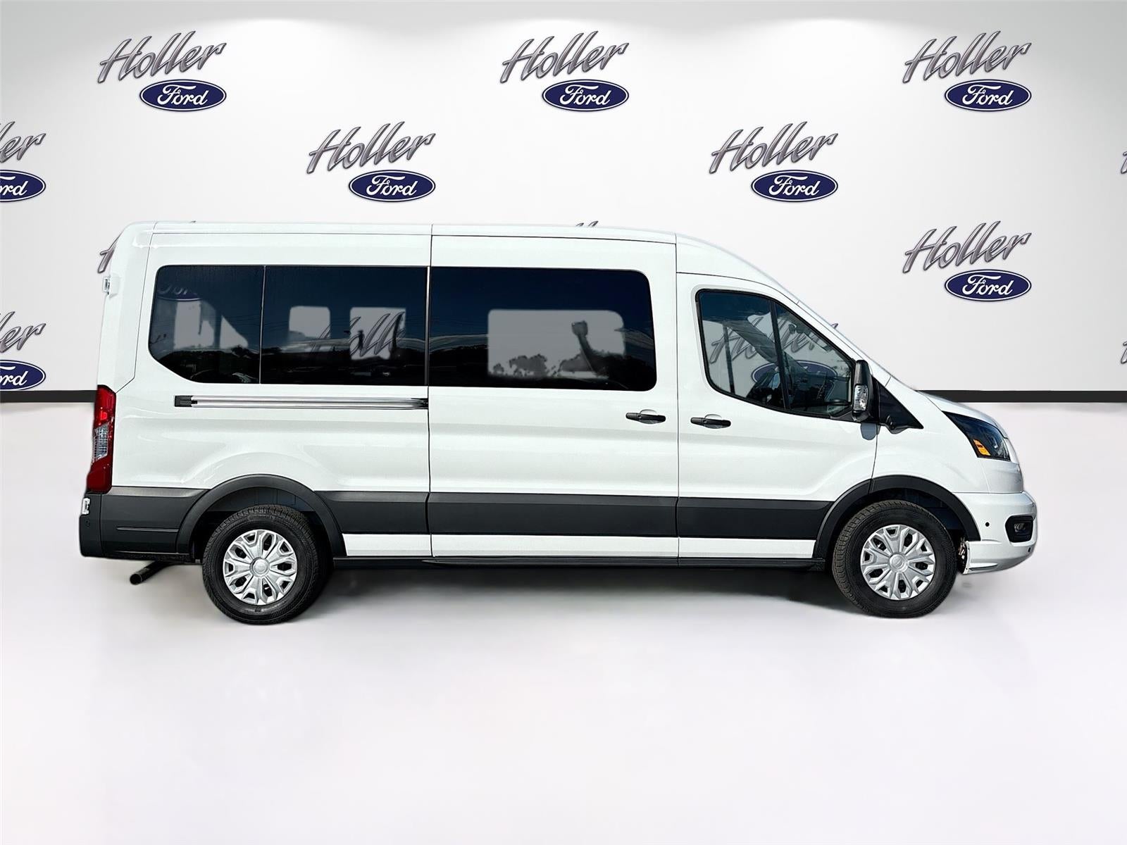 2026 Ford Transit Passenger Wagon XLT