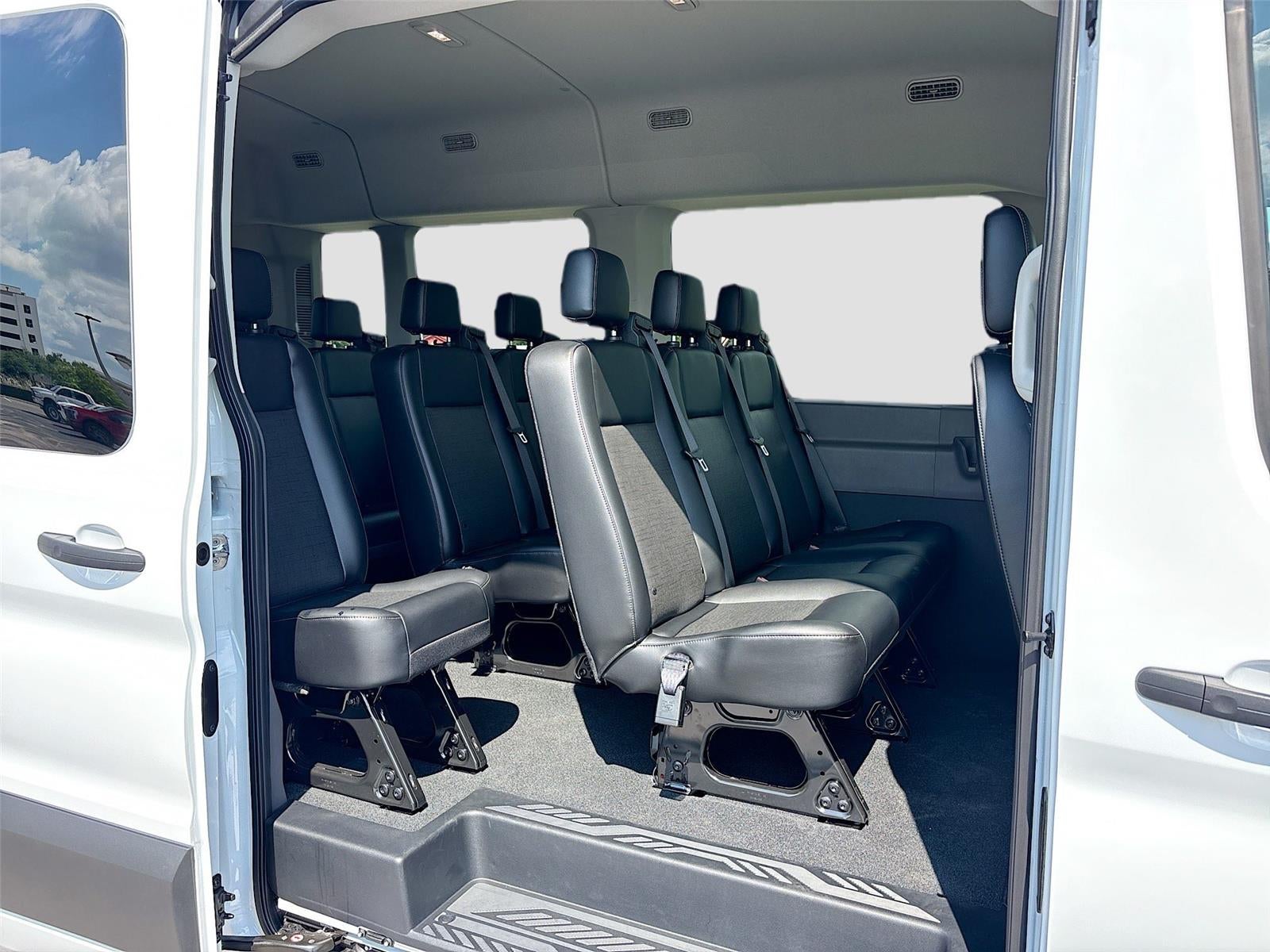 2026 Ford Transit Passenger Wagon XL