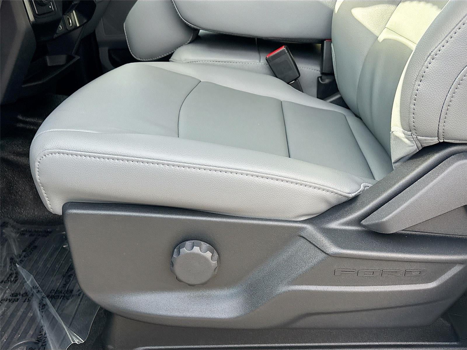 2026 Ford Super Duty F-450 DRW XL