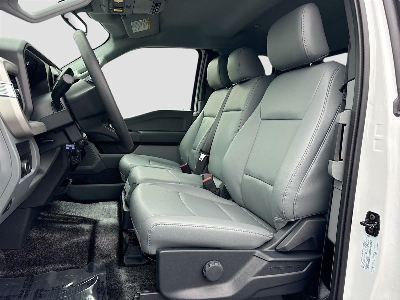 2026 Ford Super Duty F-550 DRW XL