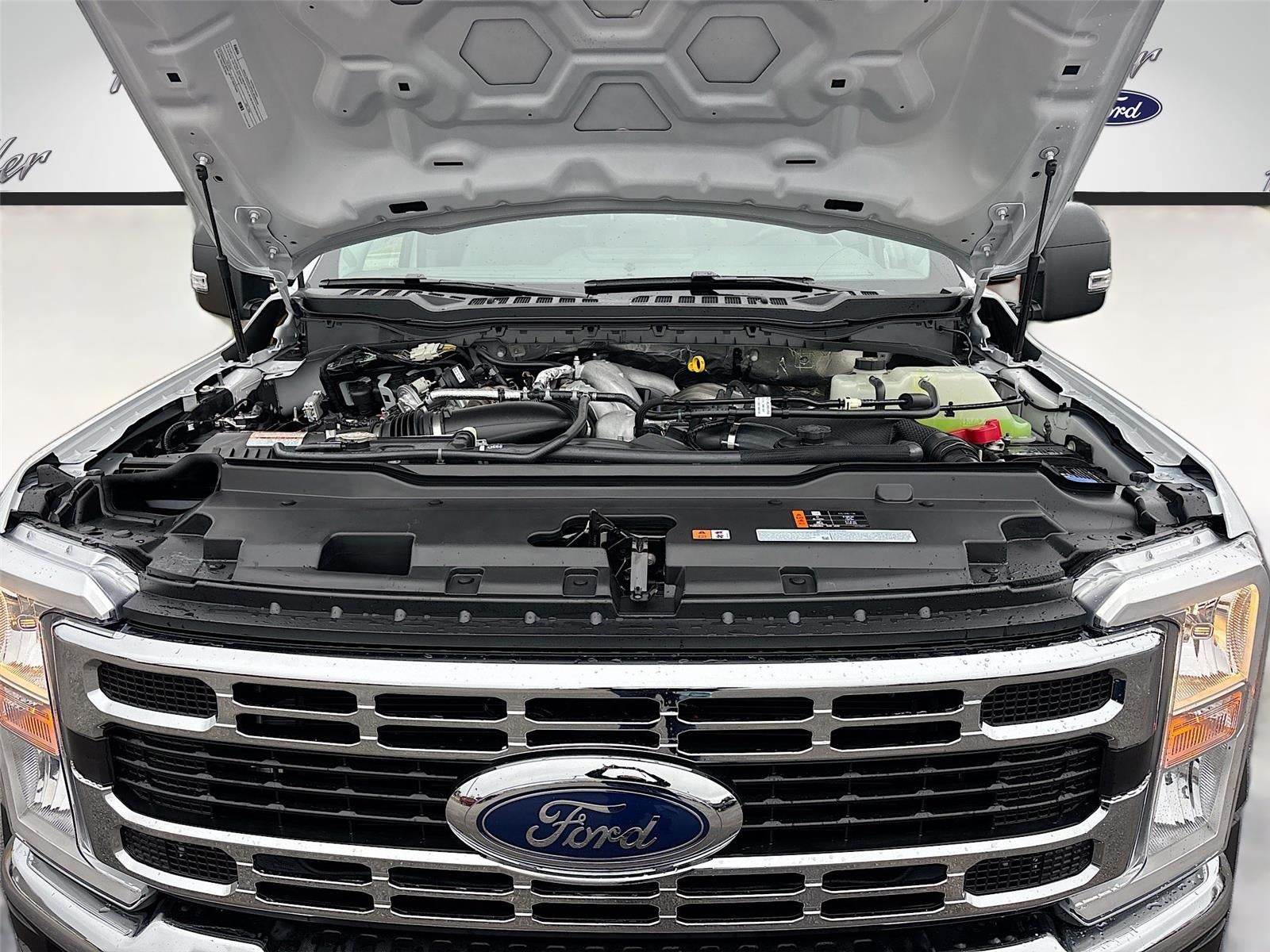 2026 Ford Super Duty F-550 DRW XL