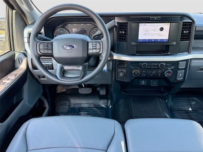 2026 Ford Super Duty F-550 DRW XL