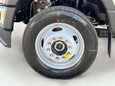 2026 Ford Super Duty F-550 DRW XL