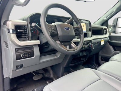 2026 Ford Super Duty F-550 DRW XL