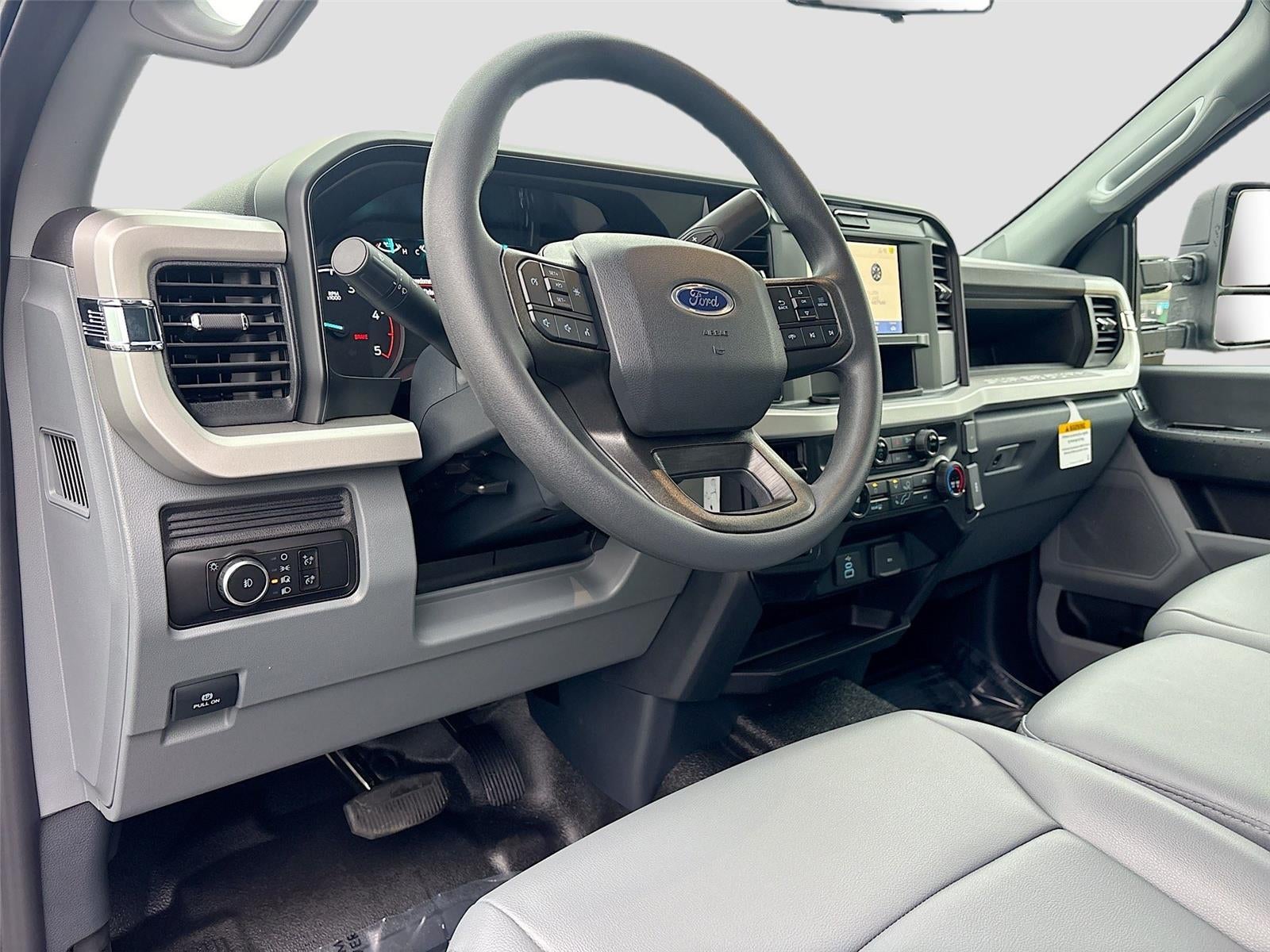 2026 Ford Super Duty F-550 DRW XL