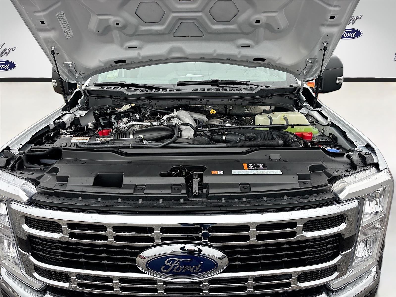 2026 Ford Super Duty F-550 DRW XL