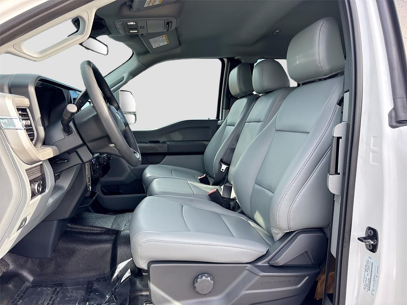 2026 Ford Super Duty F-550 DRW XL