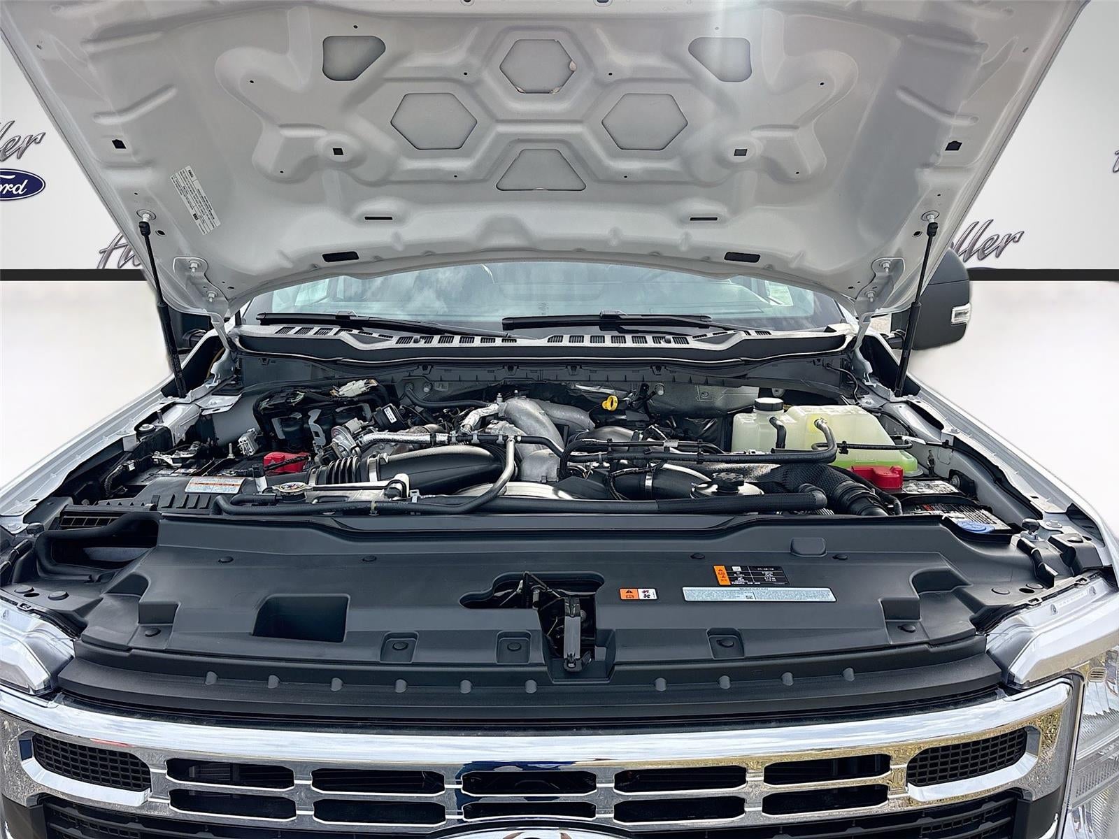 2026 Ford Super Duty F-550 DRW XL