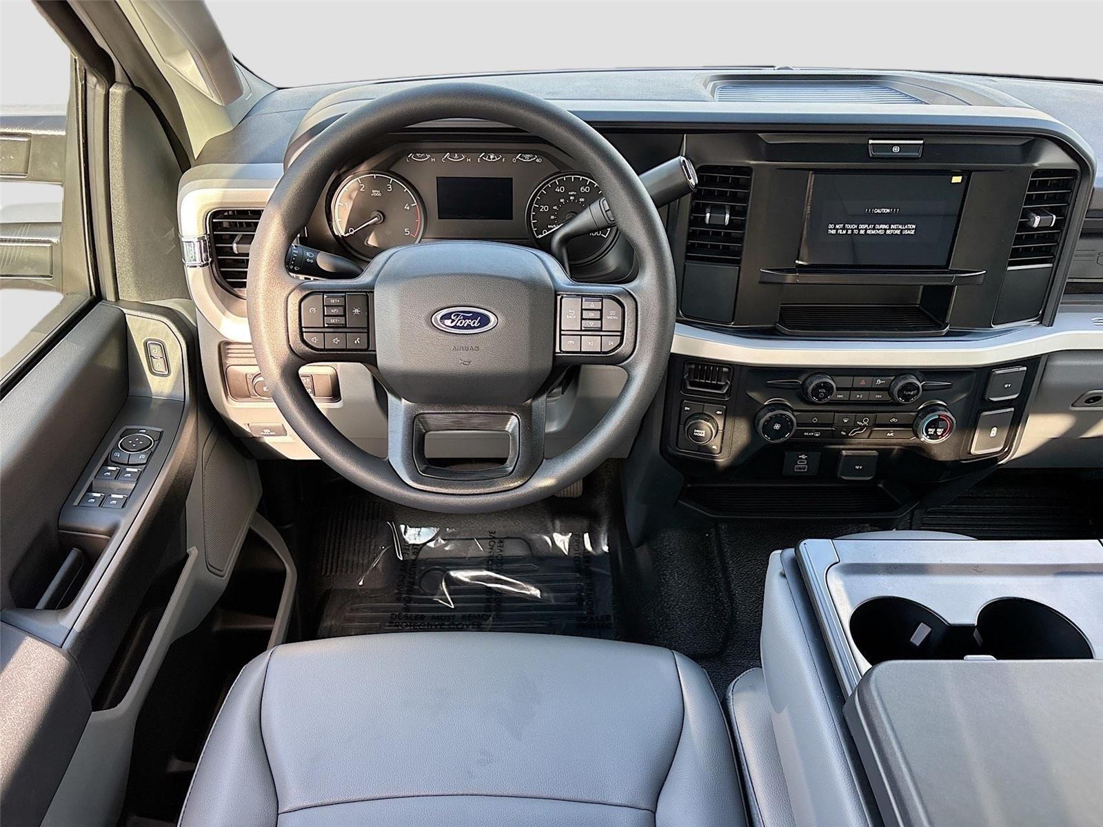 2026 Ford Super Duty F-550 DRW XL