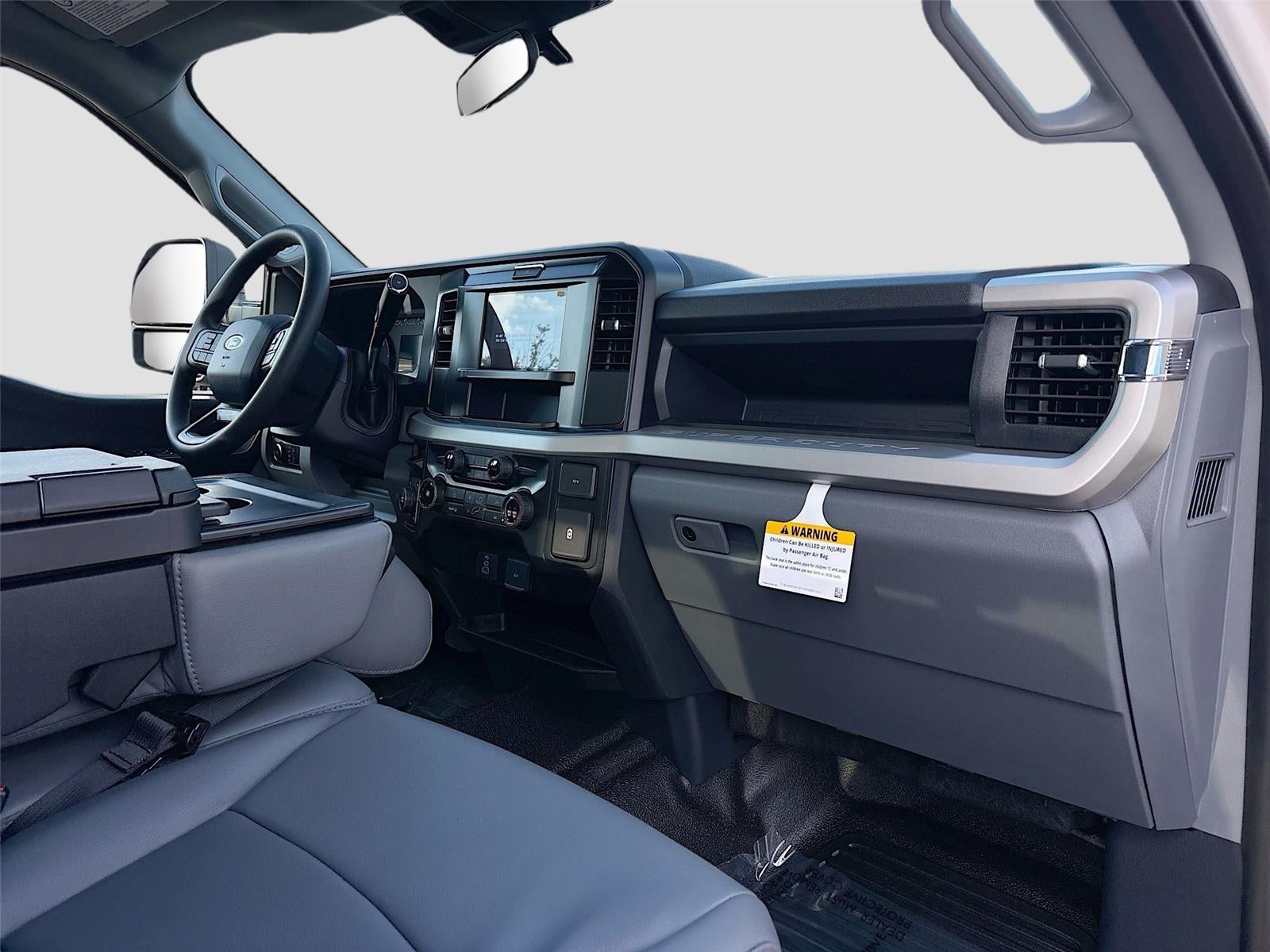 2026 Ford Super Duty F-550 DRW XL