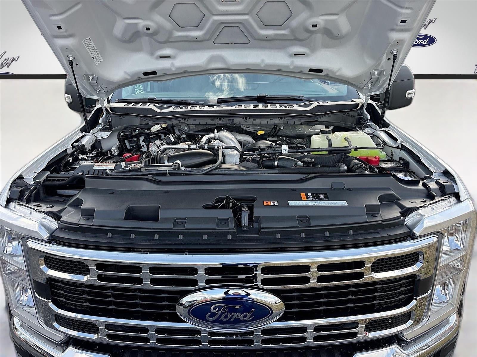 2026 Ford Super Duty F-550 DRW XL