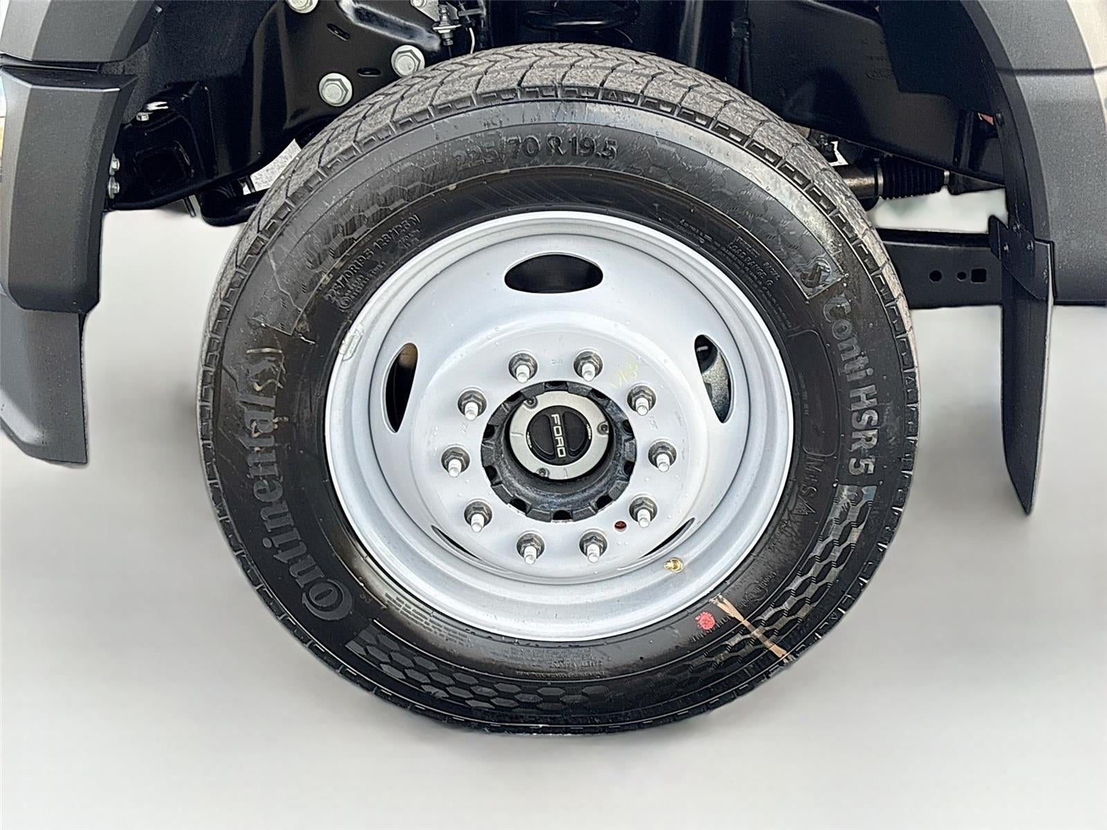 2026 Ford Super Duty F-550 DRW XL