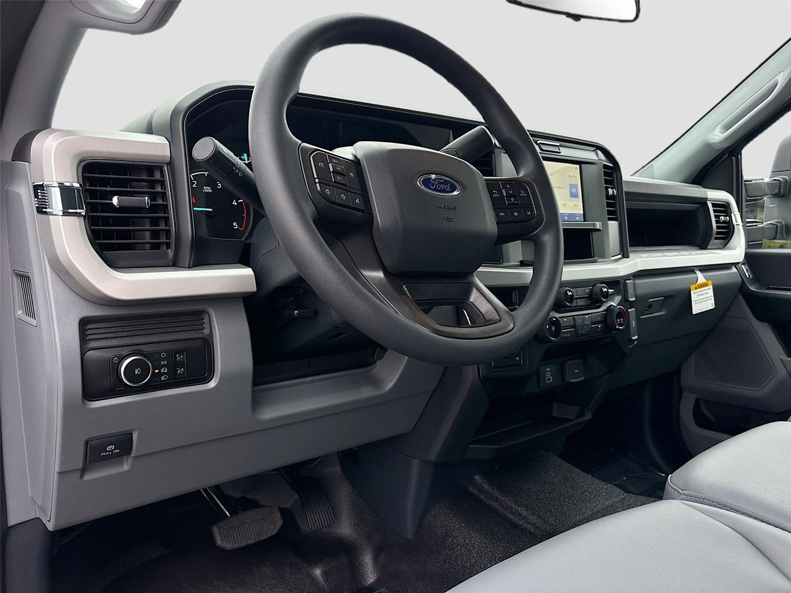 2026 Ford Super Duty F-550 DRW XL