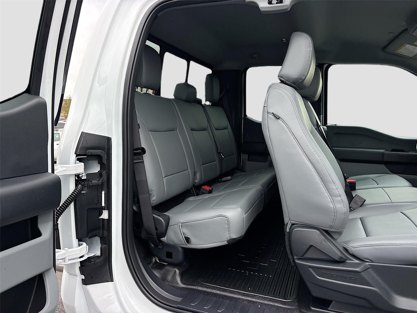 2026 Ford Super Duty F-550 DRW XL